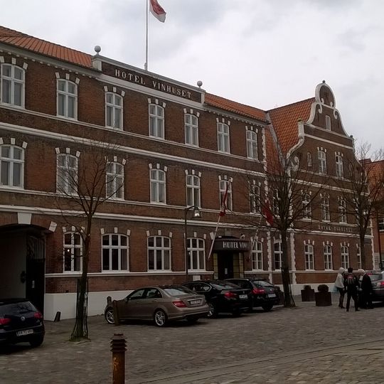 Hotel Vinhuset