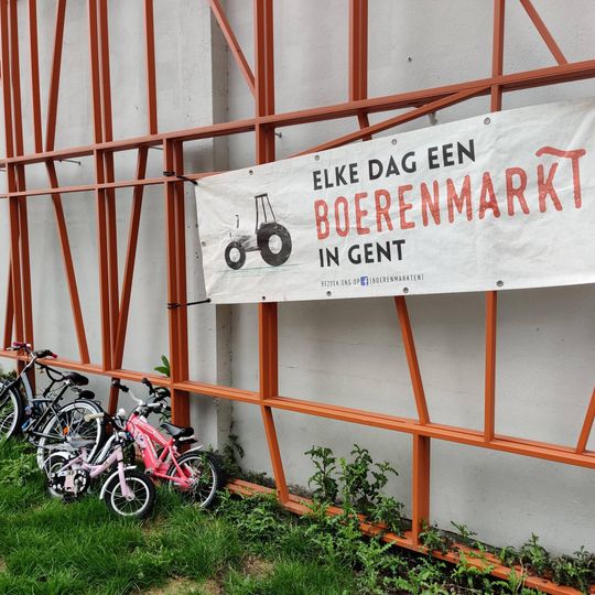 Installation artwork, Work of art