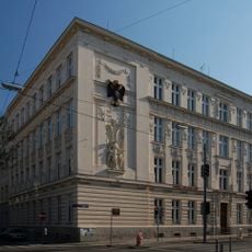 Mittelschule Sechshauser Straße