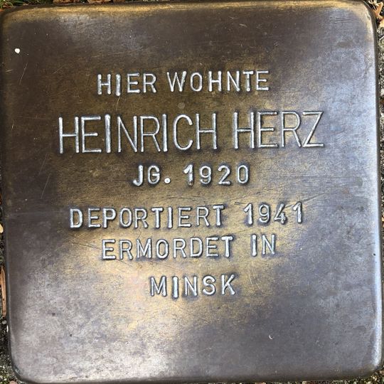 Stolperstein dedicated to Heinrich Herz