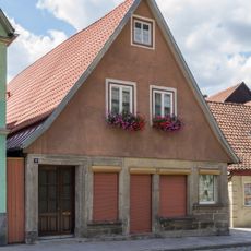 Wohn- und Geschäftshaus