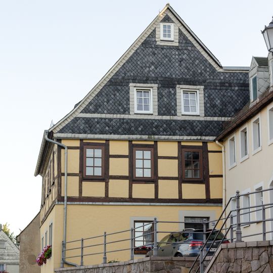 Wohnhaus in geschlossener Bebauung Neustadt 40
