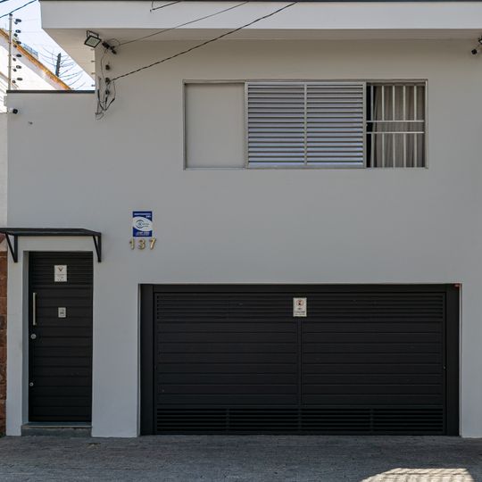 Imóvel à Rua Dona Inácia Uchoa, nº 137