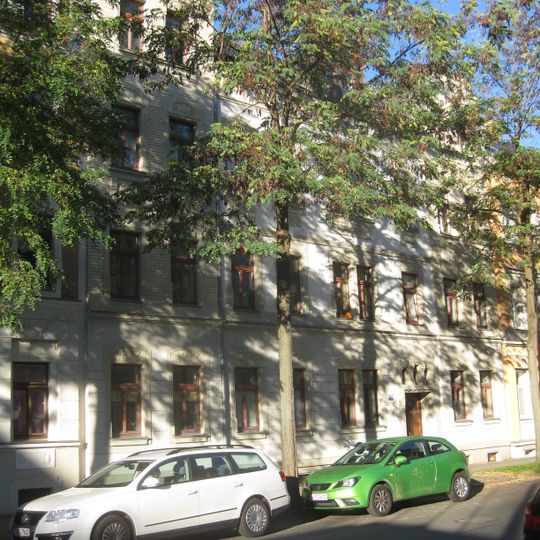 Mietshaus in geschlossener Bebauung Fichtestraße 45