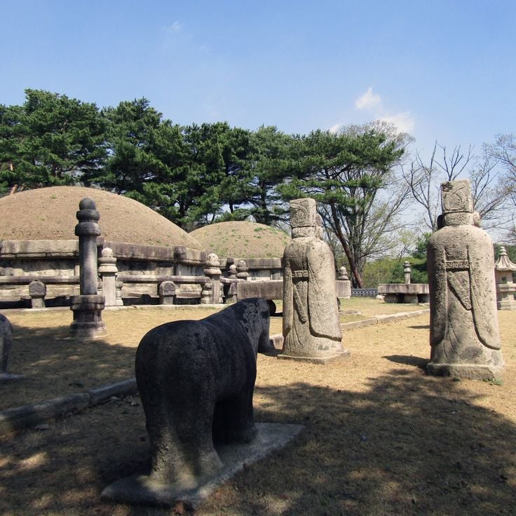 Tumbas Reales Heonilleung