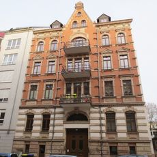 Mietshaus in geschlossener Bebauung konzipiert Rudolf-Breitscheid-Straße 22