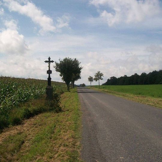 Kříž u Nestrašovic