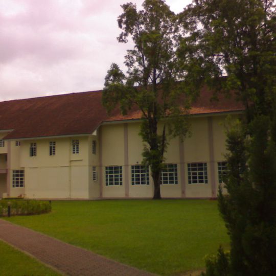 Chung Ling High School