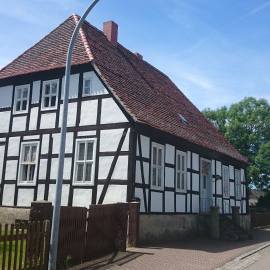 Ehemaliges Pfarrhaus, Seitengebäude und Pfarrgarten Neue Gartenstraße 16