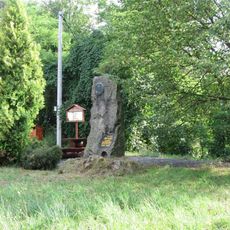 Památník ve Strašicích