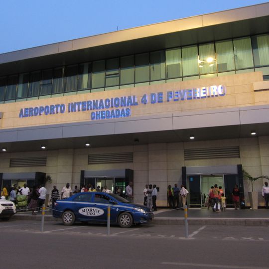 Quatro de Fevereiro Airport