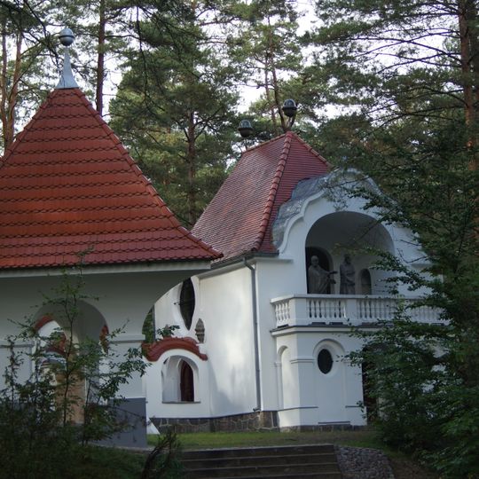 Kaplica Pałac Piłata. Stacja I Drogi Krzyżowej w Wielu