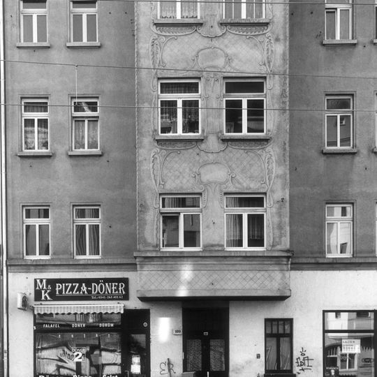 Mietshaus Georg-Schumann-Straße 189