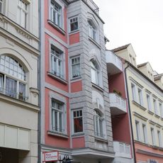Wohn- und Geschäftshaus in geschlossener Bebauung Hauptstraße 29
