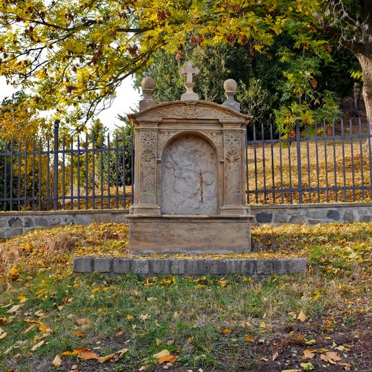 Kaplička VI. zastavení cesty Sedmi bolestí Panny Marie v Klášterci nad Ohří