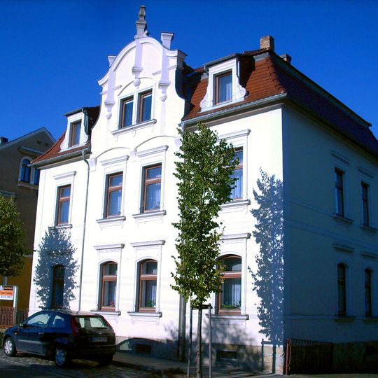 Wohnhaus in offener Bebauung Kamenzer Straße 15