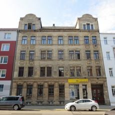 Mietshaus in geschlossener Bebauung Bernsdorfer Straße 78