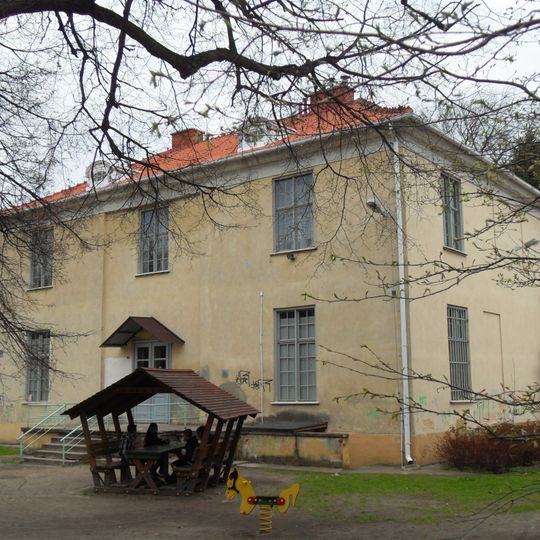 Manor in Orunia Park