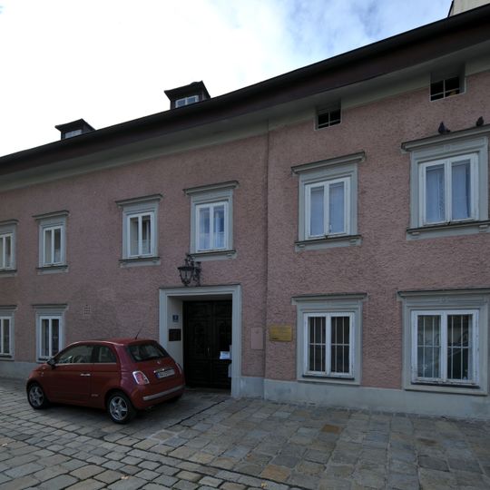 Florianiplatz 7, Hallein