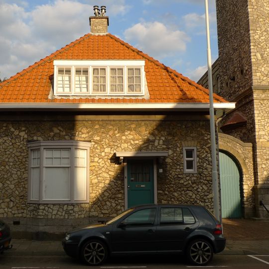 Kosterswoning bij Steentjeskerk