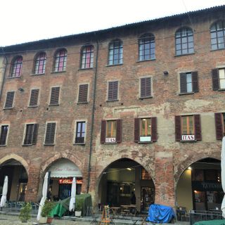Palazzo dell'ex Albergo del Saracino
