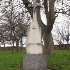 Kříž na východním okraji Zbraslavi