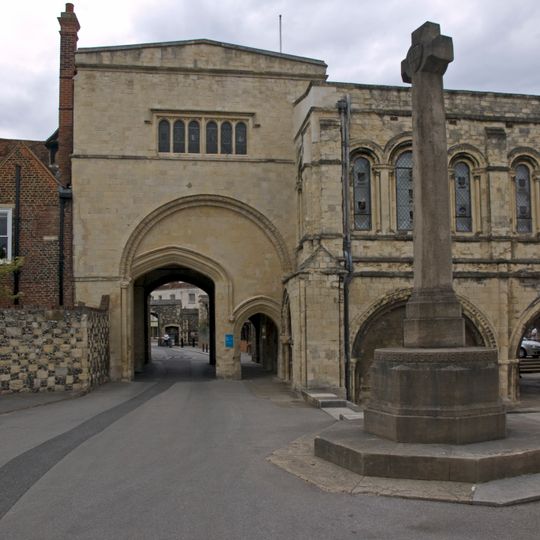War memorial cross at the King's School, Canterbury
