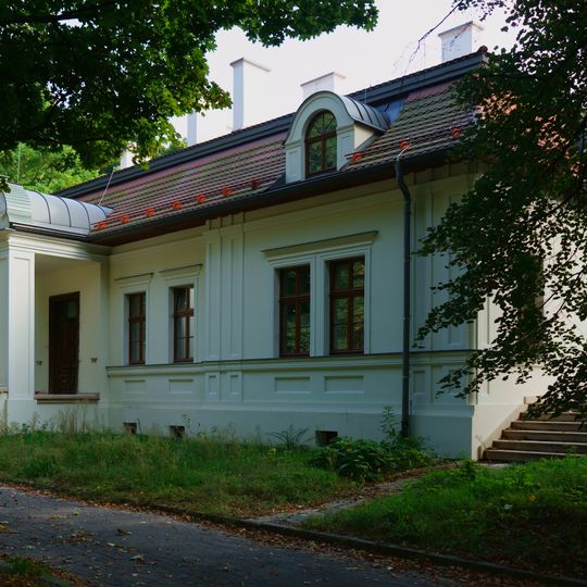 Dwór Ziobrowskich, Zawiła 2 w Krakowie