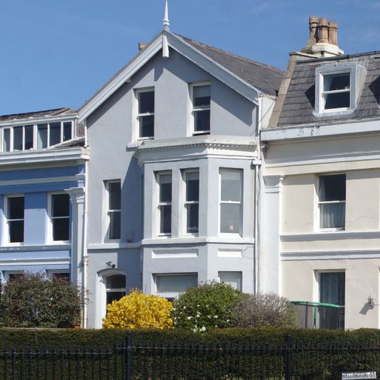 2 Adelaide Terrace, Waterloo