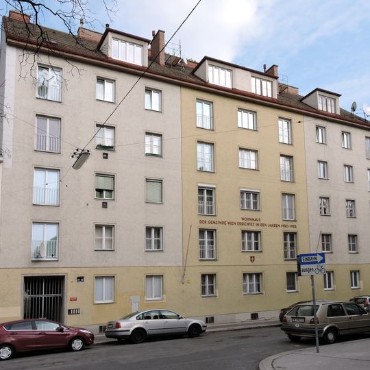 Wohnhausanlage Kahlgasse 9–11