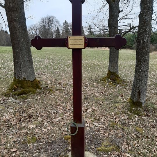 Kříž severozápadně od Vacíkova