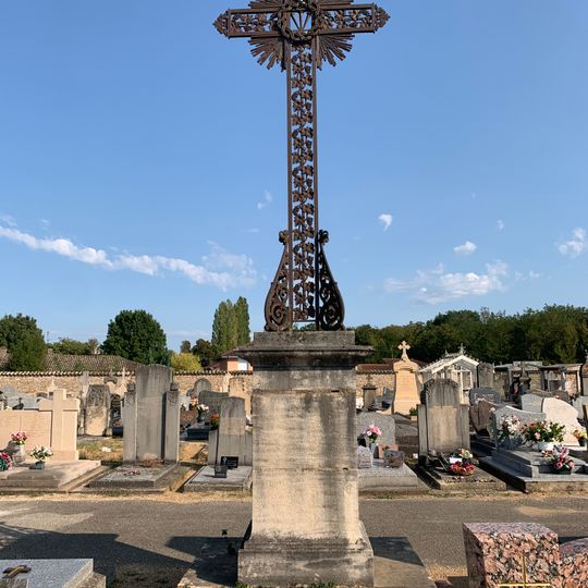 Cemetery cross of Pont-de-Vaux