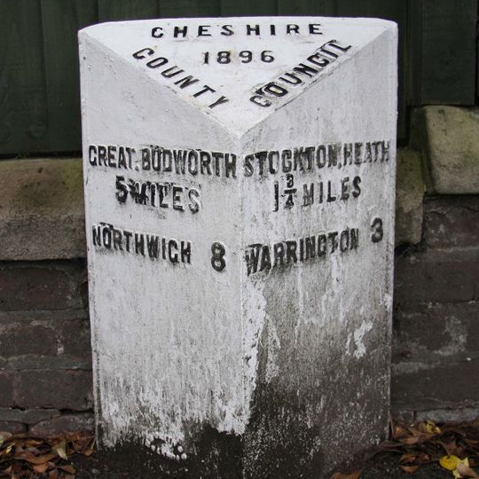 Milepost, Pewterspear, half mile N of Stretton Cross Roads