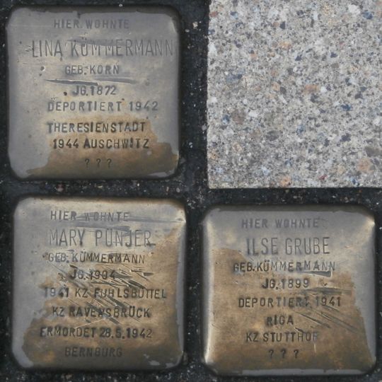 Stolperstein en memoria de Lina Kümmermann