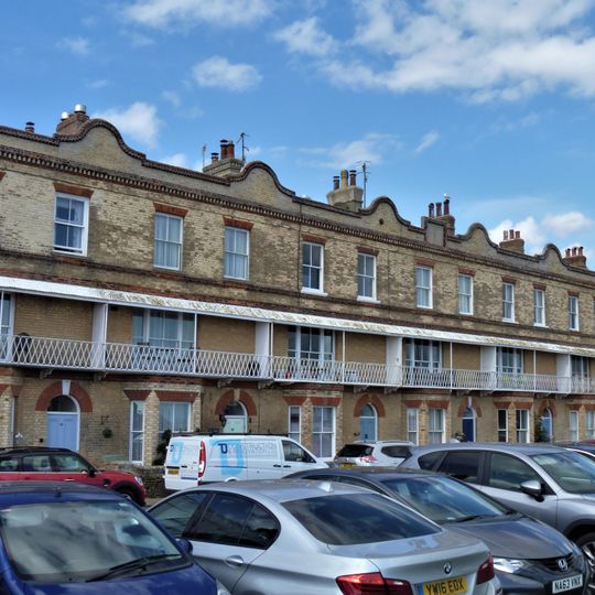 8-14, Market Cross Place