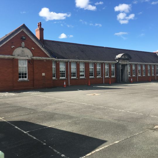Bryn Celynnog Comprehensive School