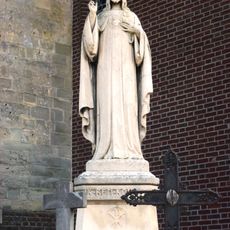 Statue of Sacred Heart of Jesus Christ