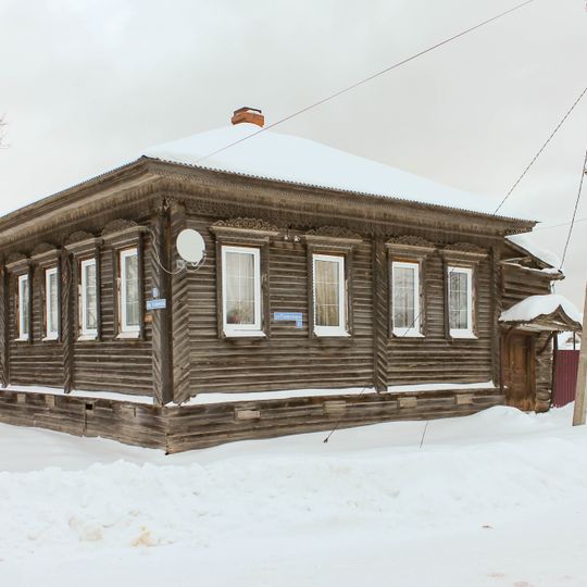 Kommunarov street 21