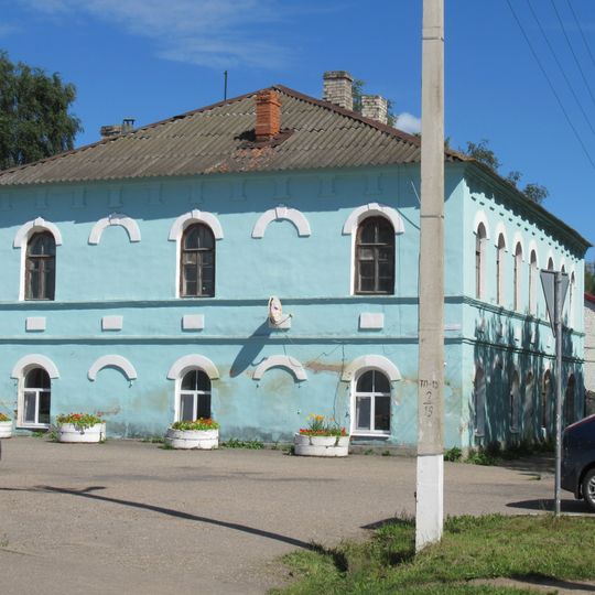 Дом жилой с лавкой