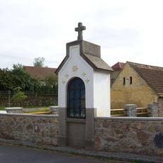 Kamenný most přes Lomnici v Buzicích