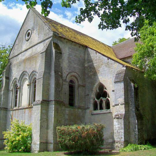 Chapelle ruinée du prieuré Saint-Christophe de Fleurines
