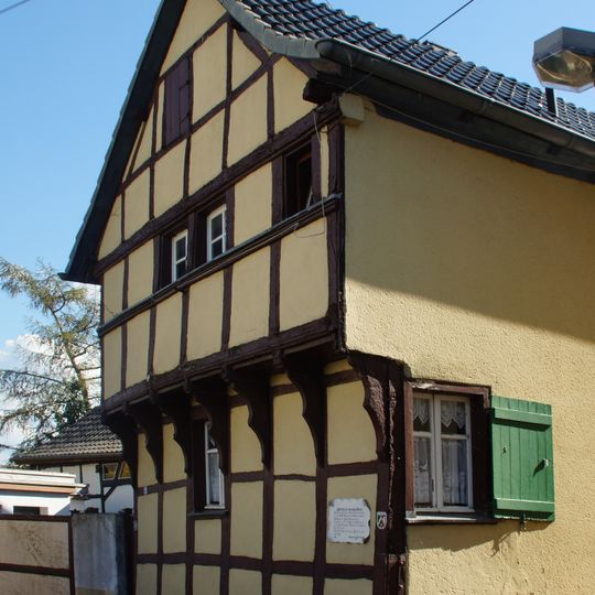 Dr. Bayer-Straße 21