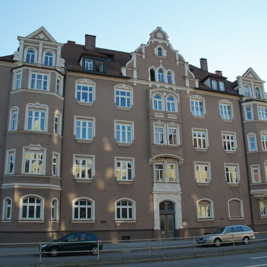 Mietshaus