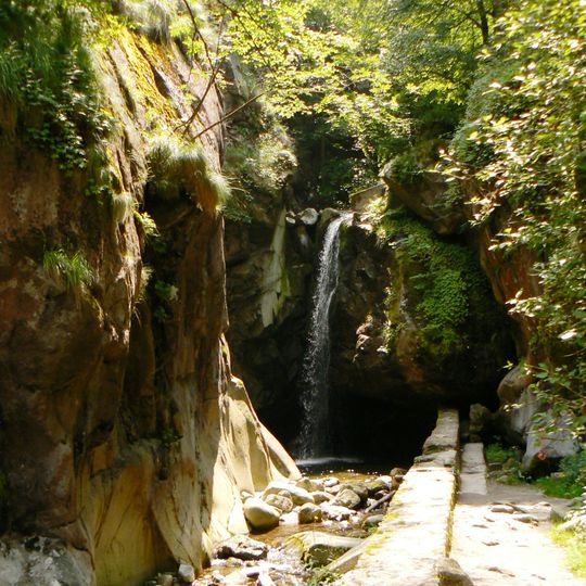 Водопада на река Чавча