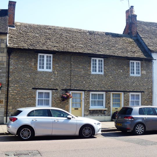 83 And 84, High Street