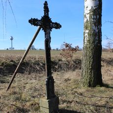 Kříž jižně od Dražíče