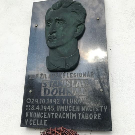 Pamětní deska Stanislava Dohnala v Horním Újezdu