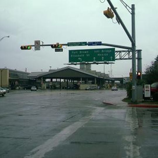 Gateway International Bridge