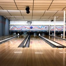 Palace Bar & Lanes