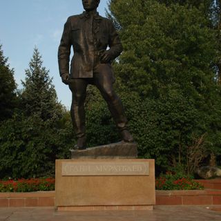 Monument to Gani Muratbaev